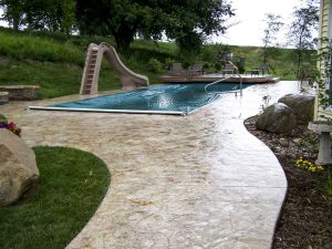 2010 aquatech fiberglass pool